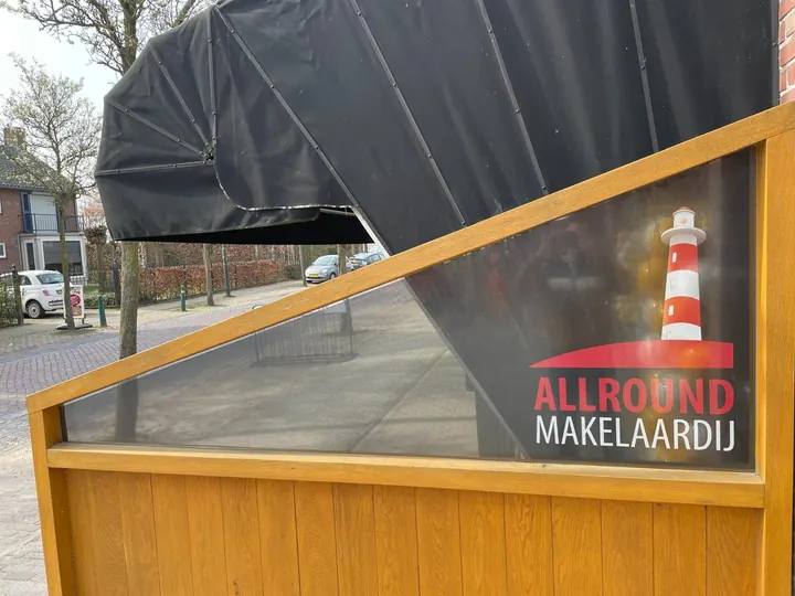 One-way-vision raamfolie voor Allround Makelaardij, Allround Makelaardij