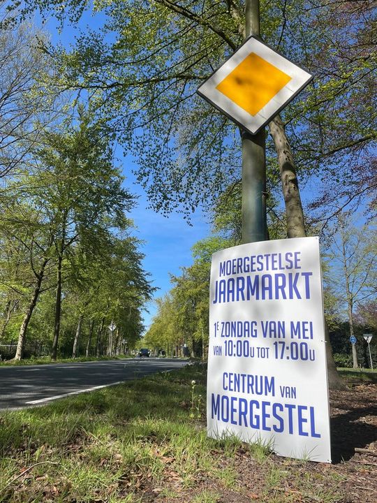Sandwichborden voor de Jaarmarkt