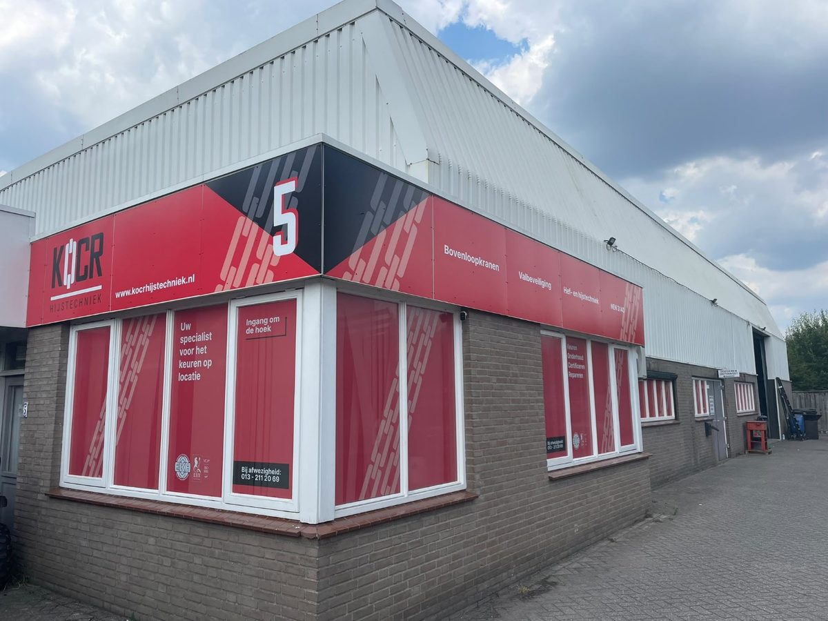 Gevel- en raambekleding voor KOCR